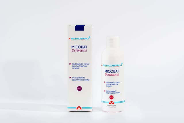 BRADERM MICOBAT DETERGENTE 200